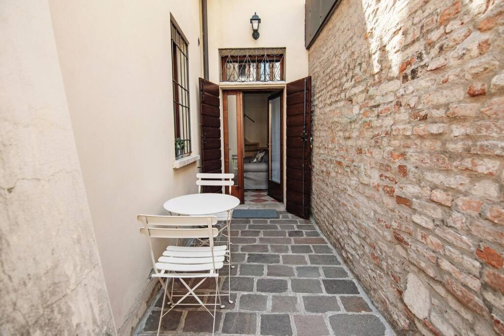 Casa Benzoni Apartment Мантова Екстериор снимка